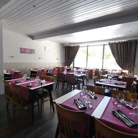 Auberge du Hérisson La Chaux-du-Dombief Esterno foto