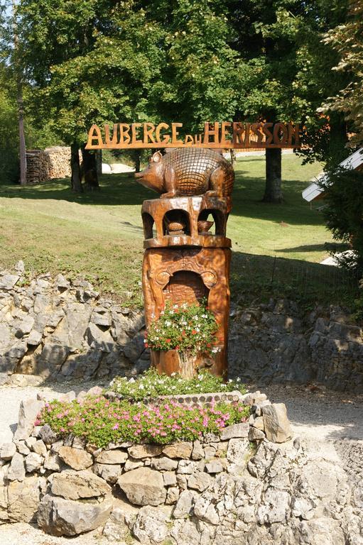 Auberge du Hérisson La Chaux-du-Dombief Esterno foto